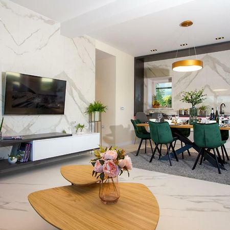 Apartmani Paklenica Noa Starigrad Paklenica Extérieur photo