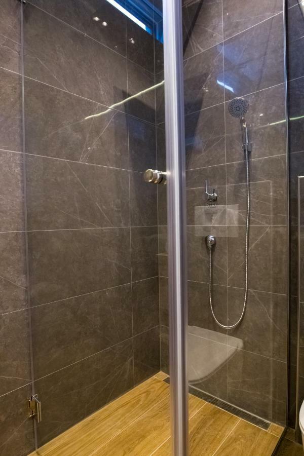 Apartmani Paklenica Noa Starigrad Paklenica Extérieur photo